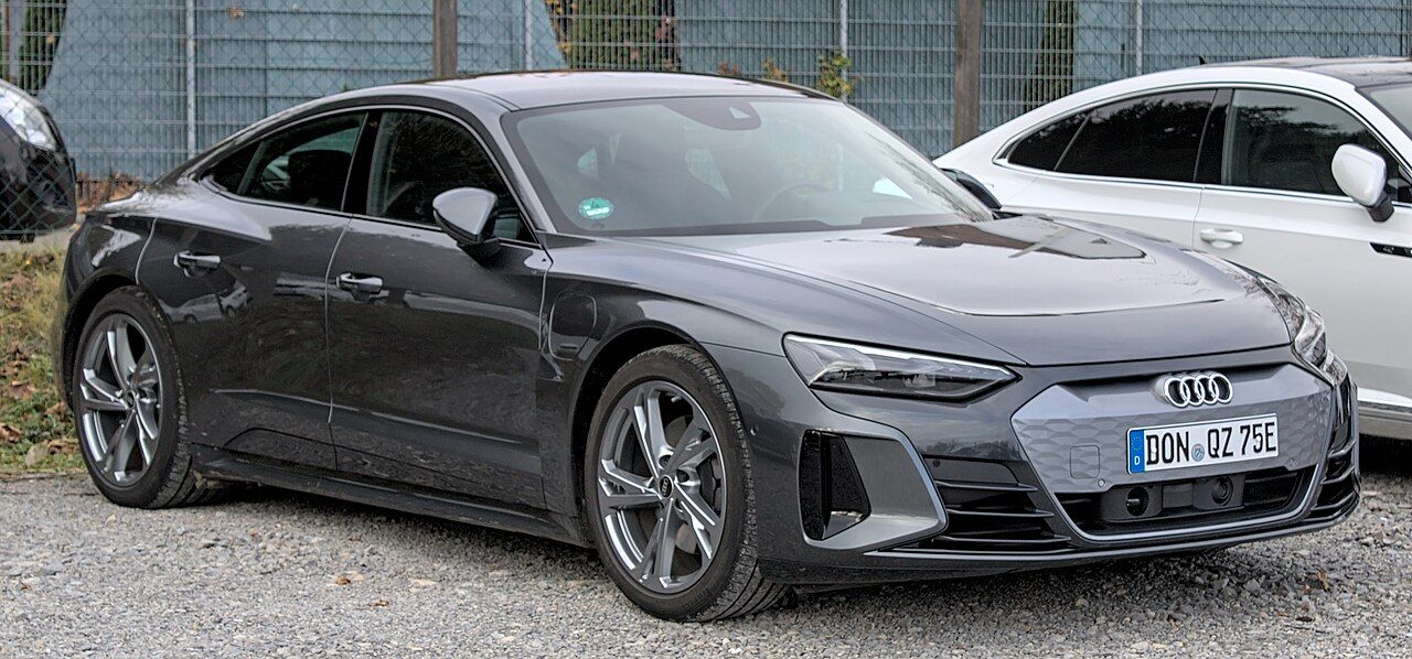Audi e-tron GT elektrikli spor araba